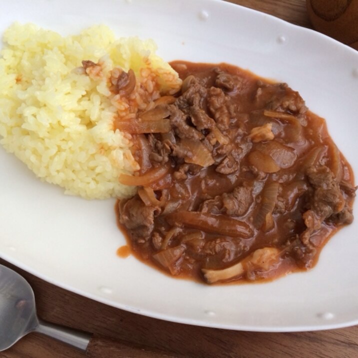 簡単おもてなしにビーフストロガノフライス!